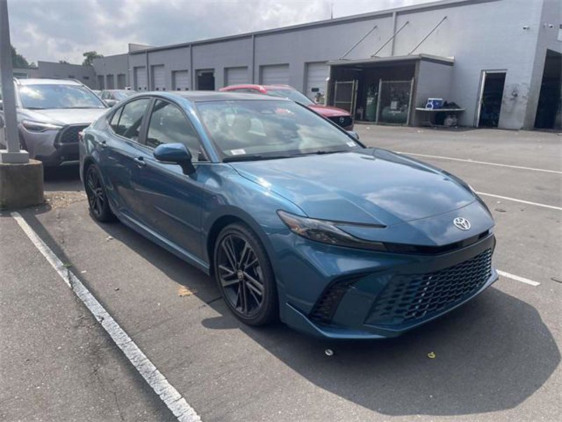 Certified 2025 Toyota Camry XSE image 1