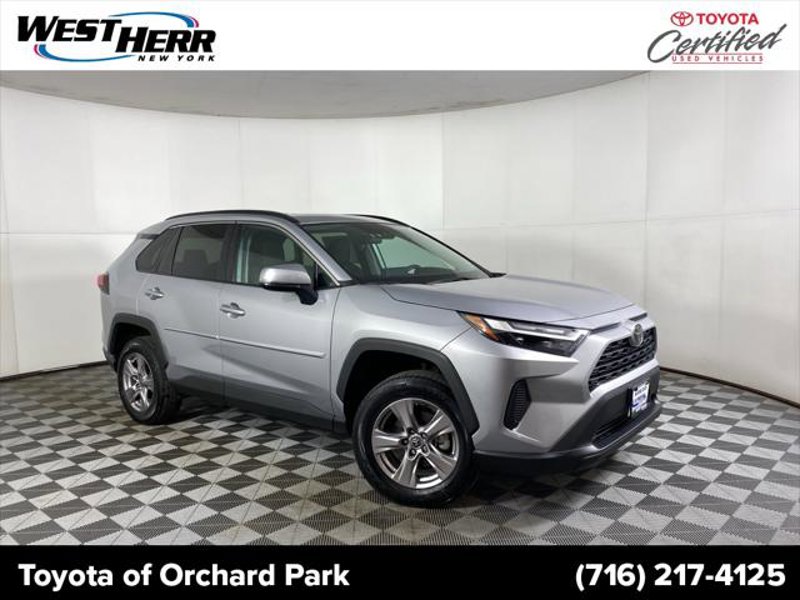 Certified 2022 Toyota RAV4 XLE image 1