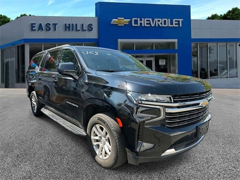Certified 2023 Chevrolet Suburban LT image 1