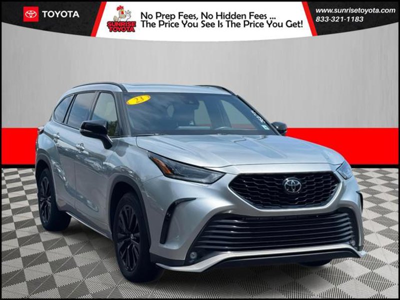 Certified 2023 Toyota Highlander XSE image 1