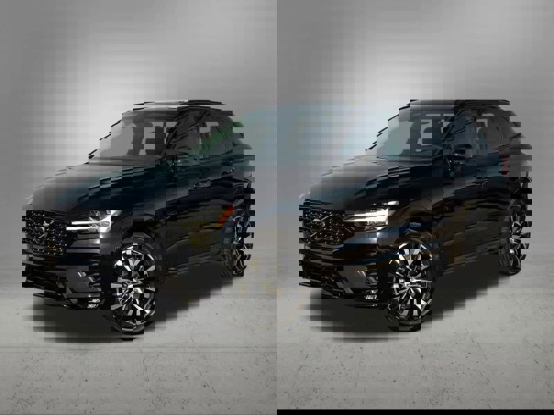 Certified 2025 Volvo XC60 B5 Plus w/ Protection Package Premier image 1