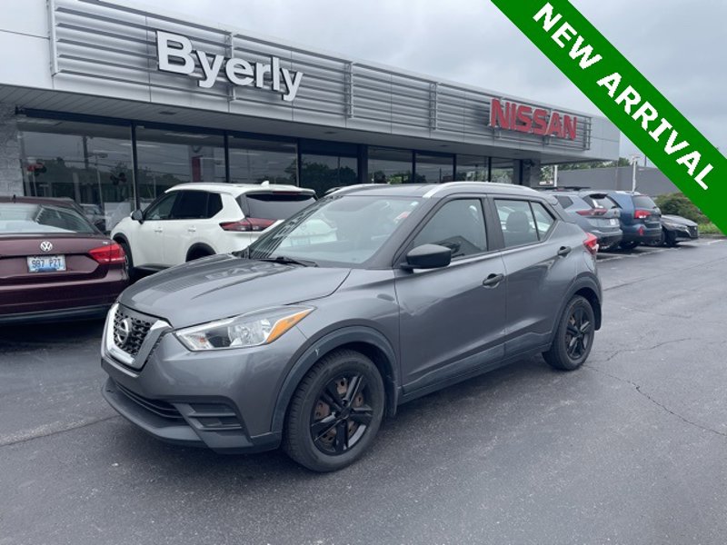 Certified 2018 Nissan Kicks S image 1