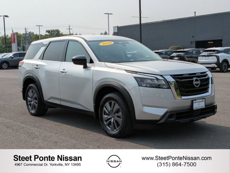 Certified 2024 Nissan Pathfinder S image 1