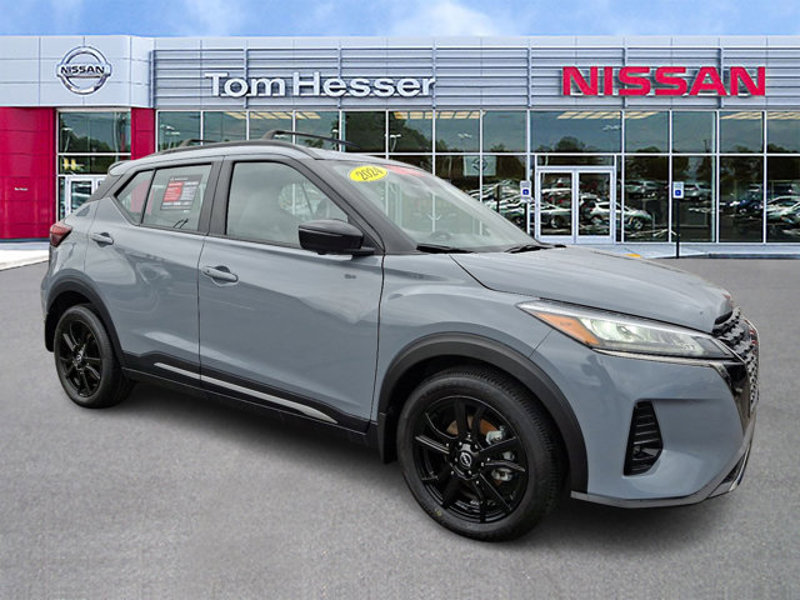 Certified 2024 Nissan Kicks SR w/ SR Premium Package image 1