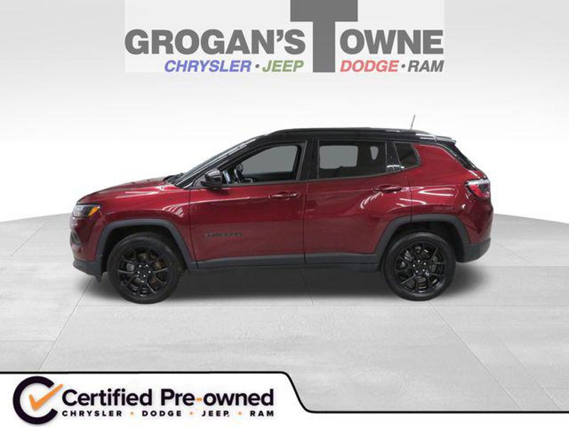 Certified 2022 Jeep Compass Latitude w/ Convenience Group image 1