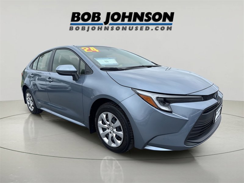 Used 2024 Toyota Corolla LE image 1