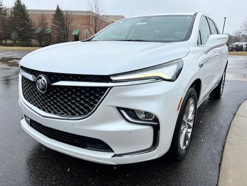 Certified 2022 Buick Enclave Avenir w/ Trailering Package, 5000 lbs. image 1