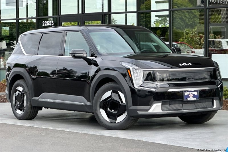 Certified 2024 Kia EV9 Light Long Range image 1