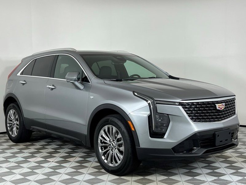 Certified 2025 Cadillac XT4 Premium Luxury image 1