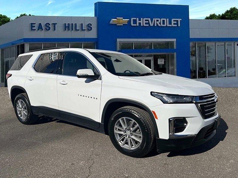 Certified 2022 Chevrolet Traverse LT image 1