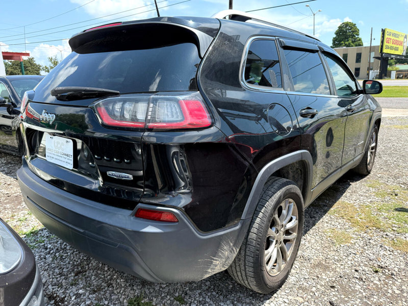 Used 2019 Jeep Cherokee Latitude Plus image 1