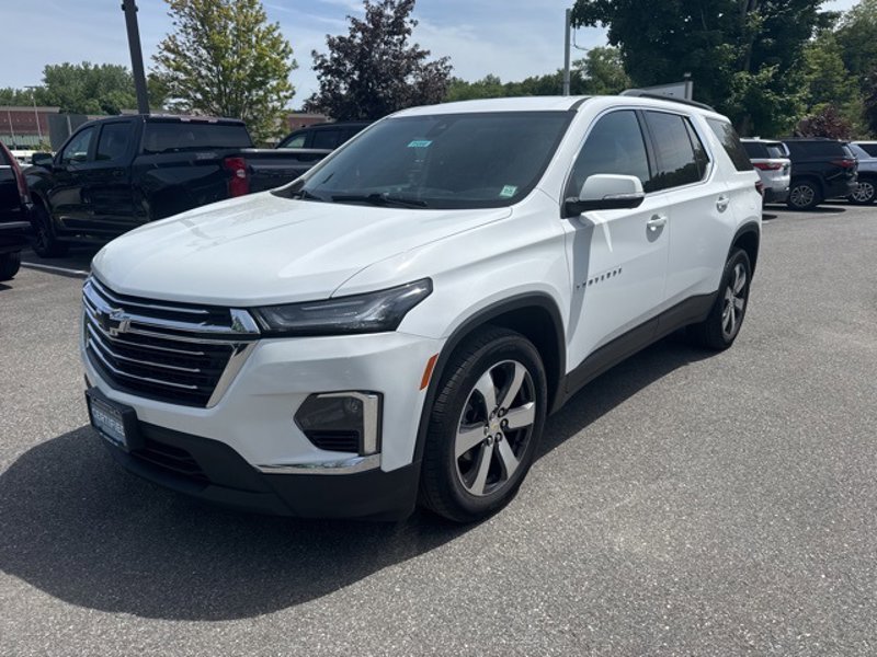 Certified 2022 Chevrolet Traverse LT w/ LT Premium Package image 1