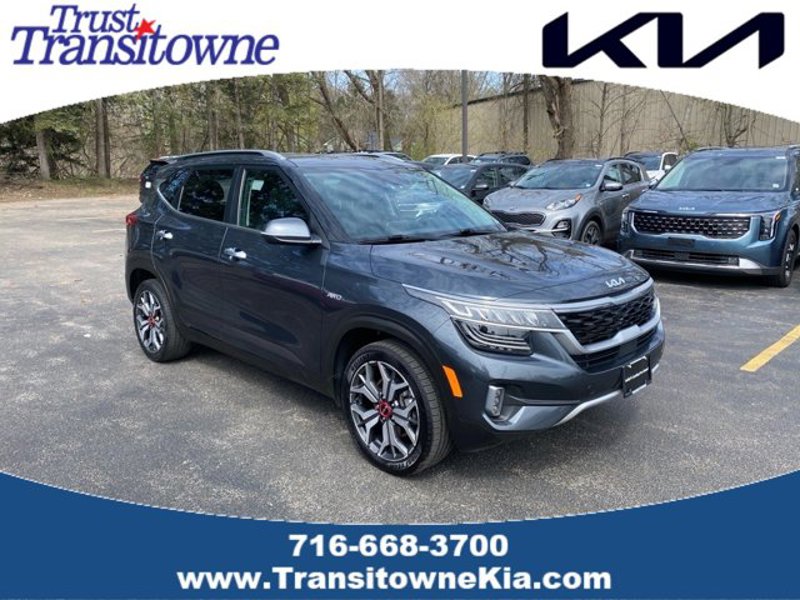 Certified 2022 Kia Seltos SX w/ Sunroof Package image 1