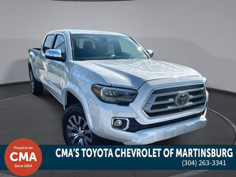 Certified 2022 Toyota Tacoma Limited image 1