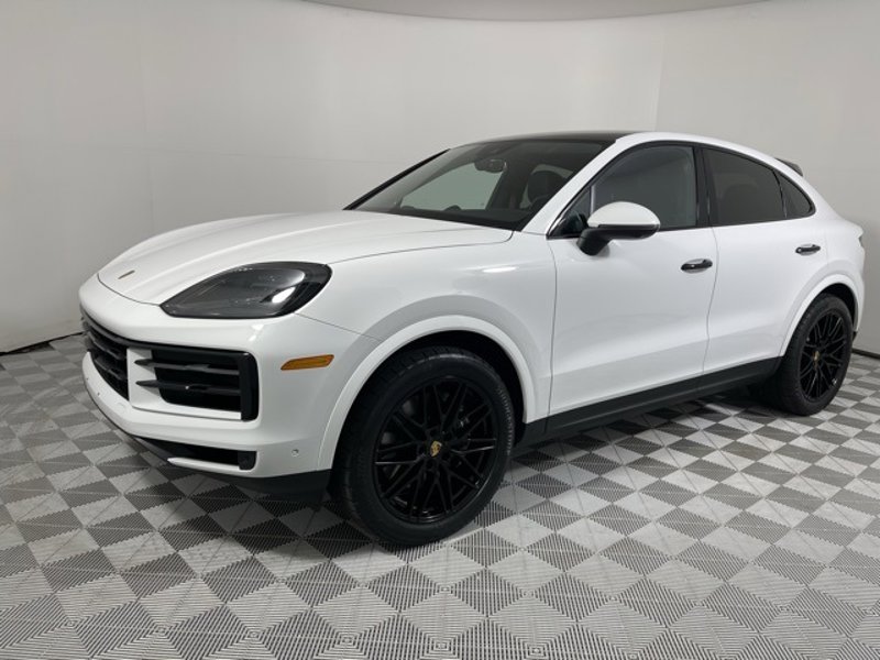 Certified 2024 Porsche Cayenne Coupe image 1
