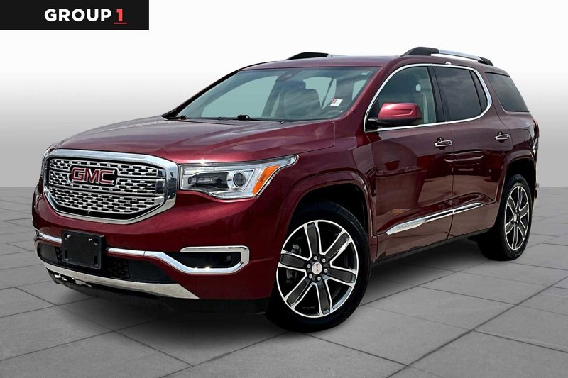 Used 2018 GMC Acadia Denali w/ Technology Package image 1