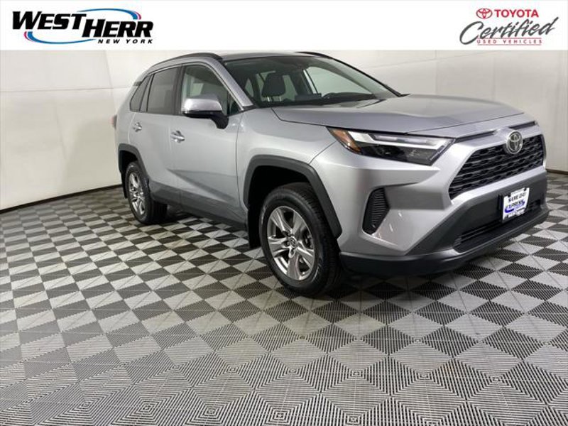 Certified 2022 Toyota RAV4 XLE image 1