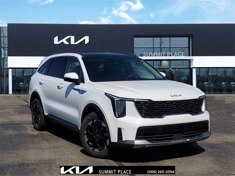 Certified 2025 Kia Sorento S w/ Panoramic Sunroof Package image 1