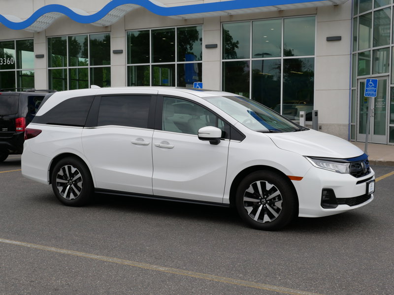 Certified 2025 Honda Odyssey EX-L image 1