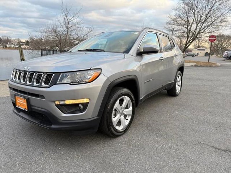 Certified 2020 Jeep Compass Latitude image 1
