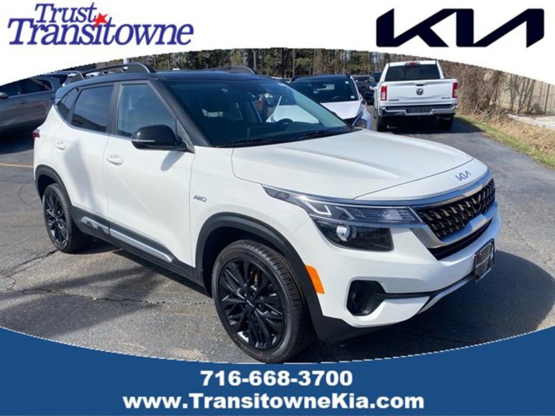 Certified 2023 Kia Seltos Nightfall Edition image 1