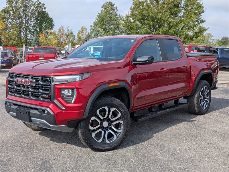 Certified 2024 GMC Canyon AT4 w/ AT4 Premium Package image 1