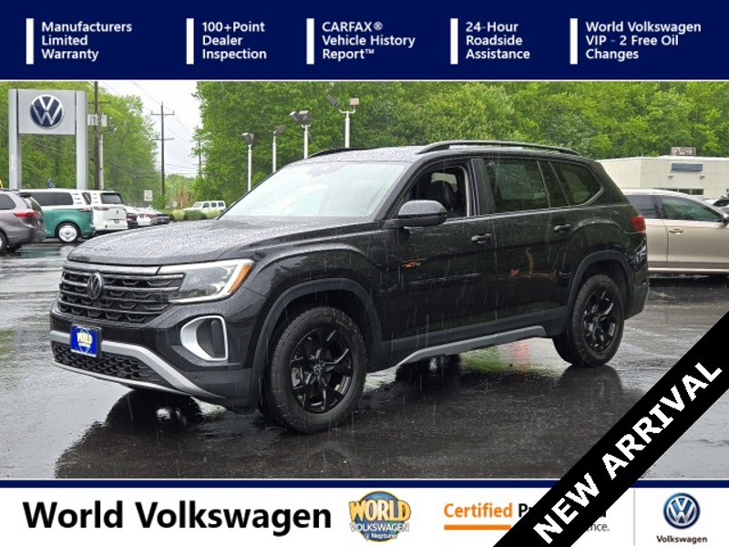 Certified 2024 Volkswagen Atlas Peak Edition SEL image 1