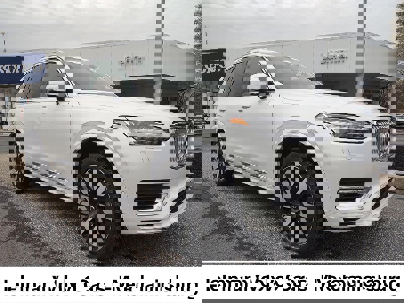 Certified 2023 Volvo XC90 T8 Ultimate image 1