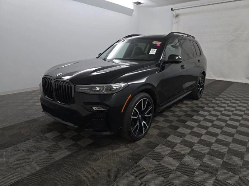 Used 2022 BMW X7 xDrive40i w/ M Sport Package image 1