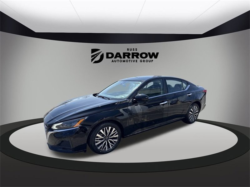 Certified 2023 Nissan Altima 2.5 SV image 1