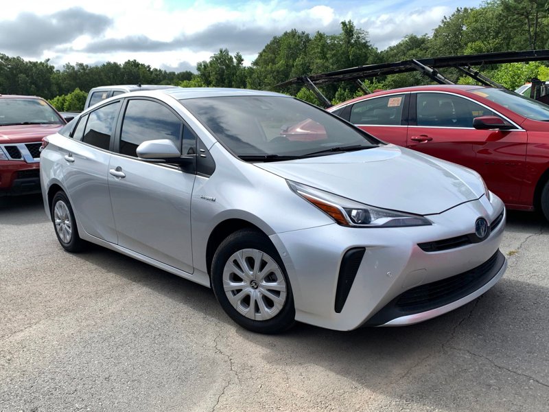 Used 2021 Toyota Prius image 1