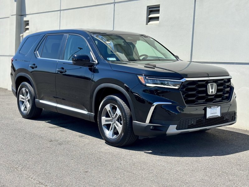 Certified 2025 Honda Pilot EX-L image 1