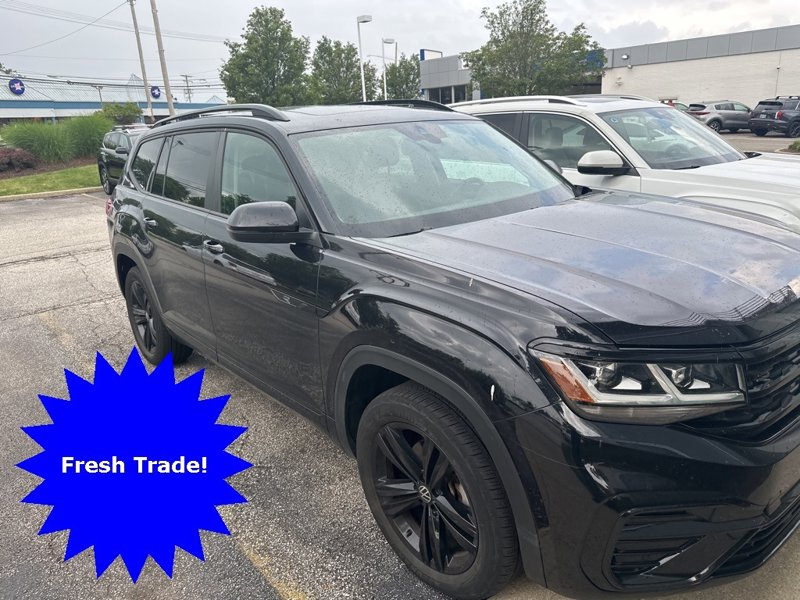 Certified 2023 Volkswagen Atlas SEL R-Line image 1