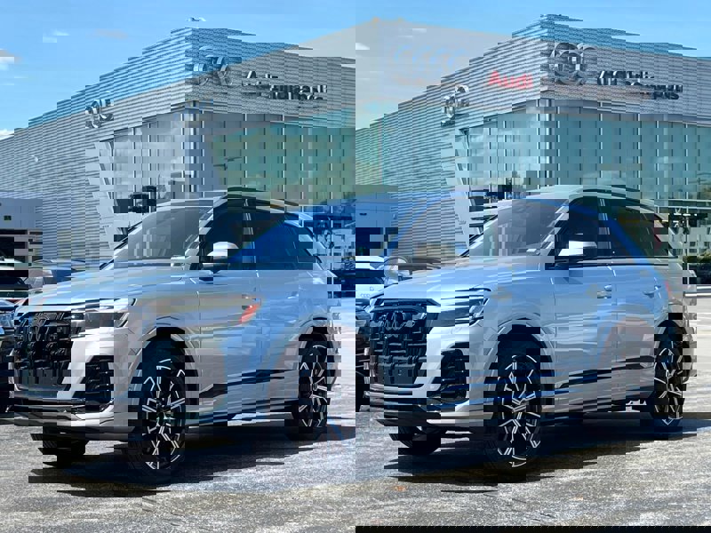 Certified 2025 Audi Q7 2.0T Premium Plus w/ Premium Plus Package image 1