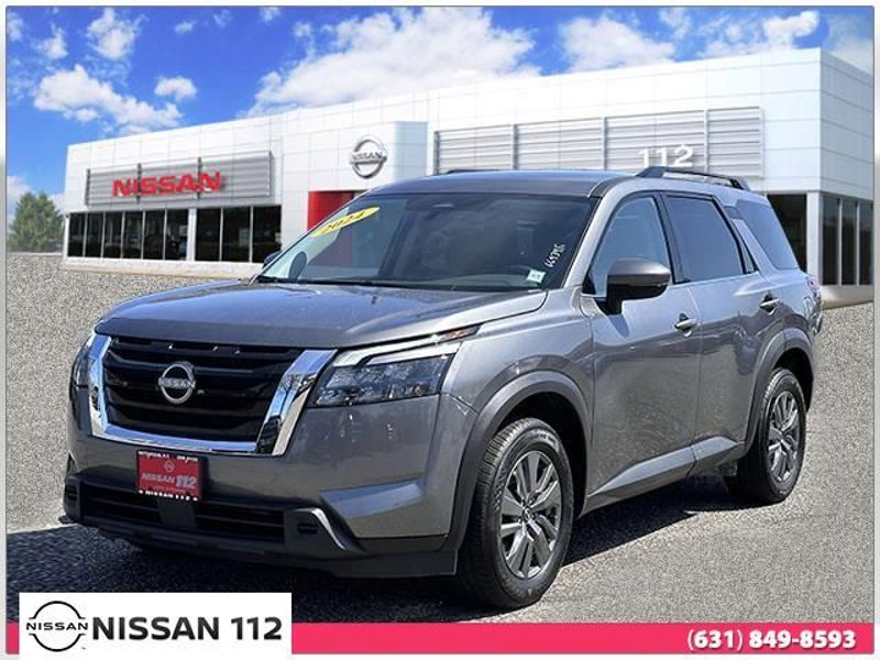 Certified 2024 Nissan Pathfinder SV image 1