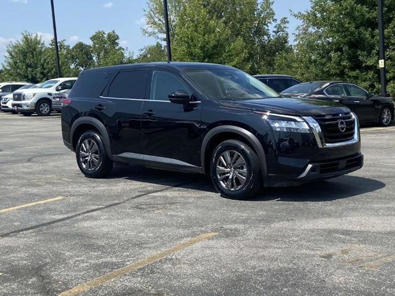 Certified 2022 Nissan Pathfinder S image 1