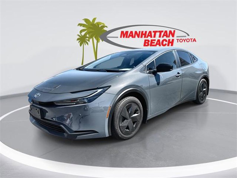 Certified 2024 Toyota Prius LE image 1