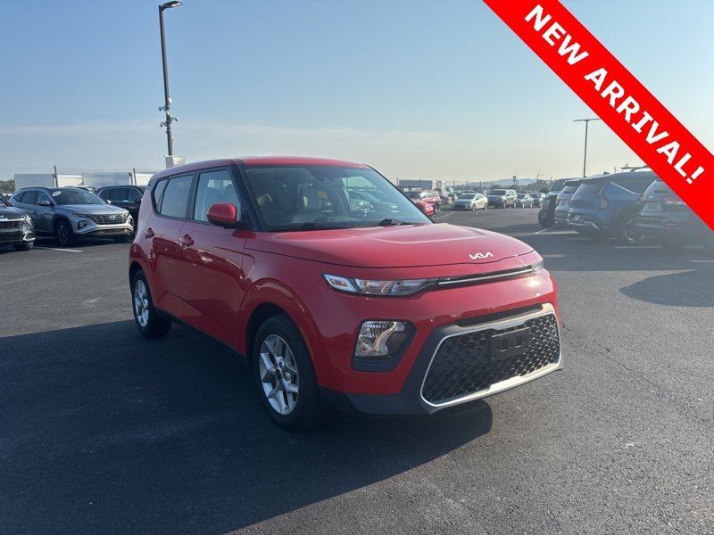 Certified 2022 Kia Soul LX w/ Technology Package image 1