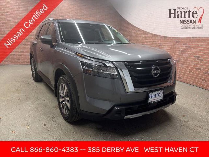 Certified 2023 Nissan Pathfinder SL image 1