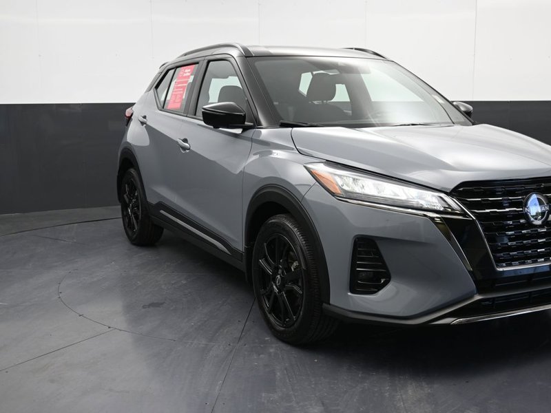 Certified 2024 Nissan Kicks SR image 1