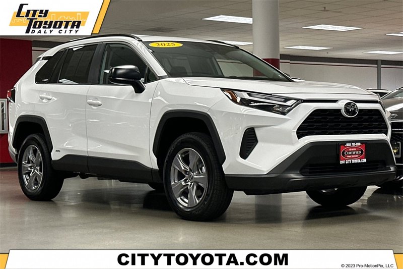 Certified 2025 Toyota RAV4 LE image 1