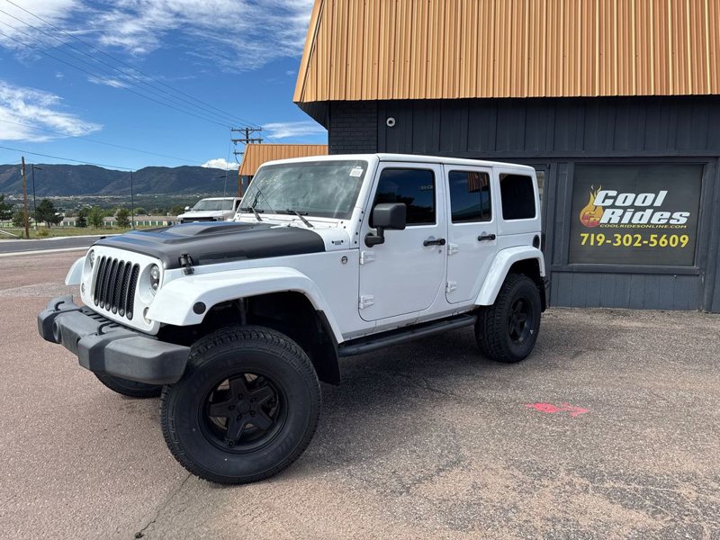 Used 2013 Jeep Wrangler Unlimited Sahara w/ Connectivity Group image 1