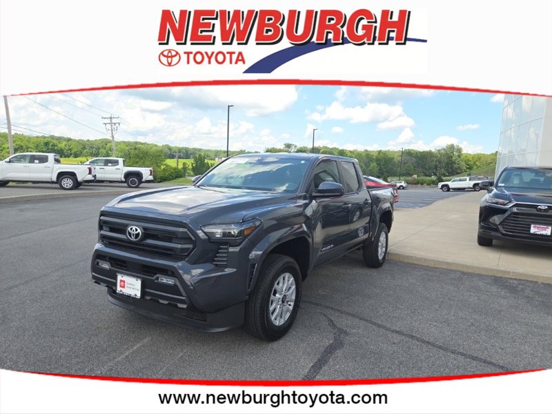 Certified 2025 Toyota Tacoma SR5 image 1