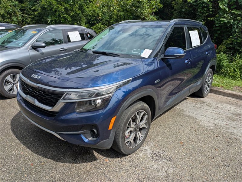 Certified 2022 Kia Seltos EX image 1