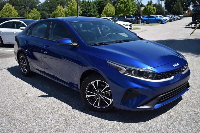 Used 2024 Kia Forte LXS image 1