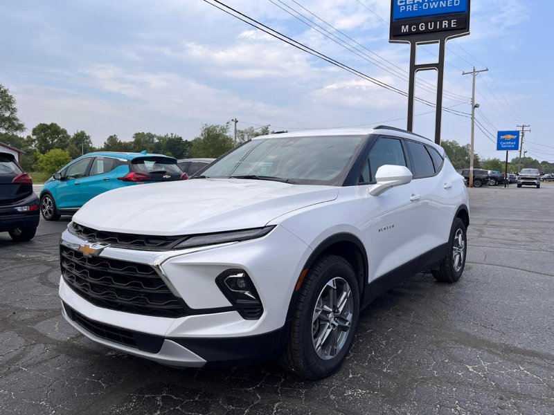 Certified 2023 Chevrolet Blazer LT w/ Convenience Package image 1