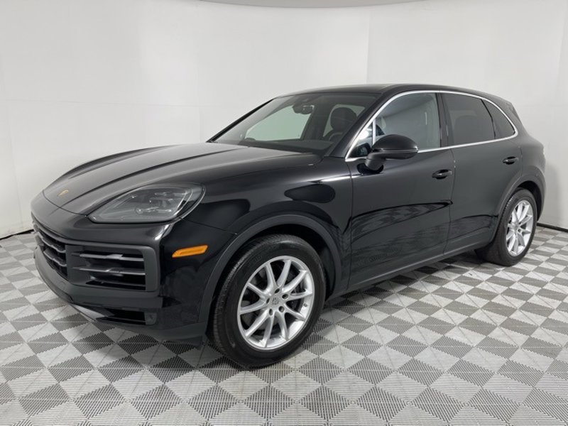 Certified 2024 Porsche Cayenne image 1