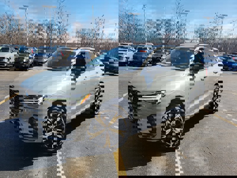 Certified 2025 Volvo XC60 B5 Ultra w/ Protection Package Premier image 1