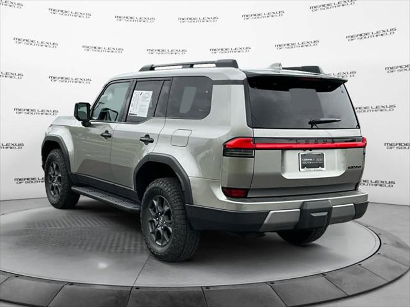 Certified 2024 Lexus GX 550 image 1