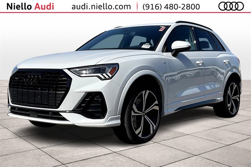 Certified 2024 Audi Q3 2.0T Premium Plus w/ Premium Plus Package image 1